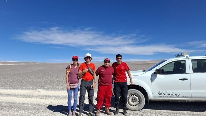 Rescatan a dos turistas rusos extraviados en el Campo de Piedra Pómez
