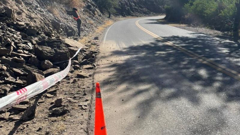 Desprendimientos menores afectan la circulación en Santa María