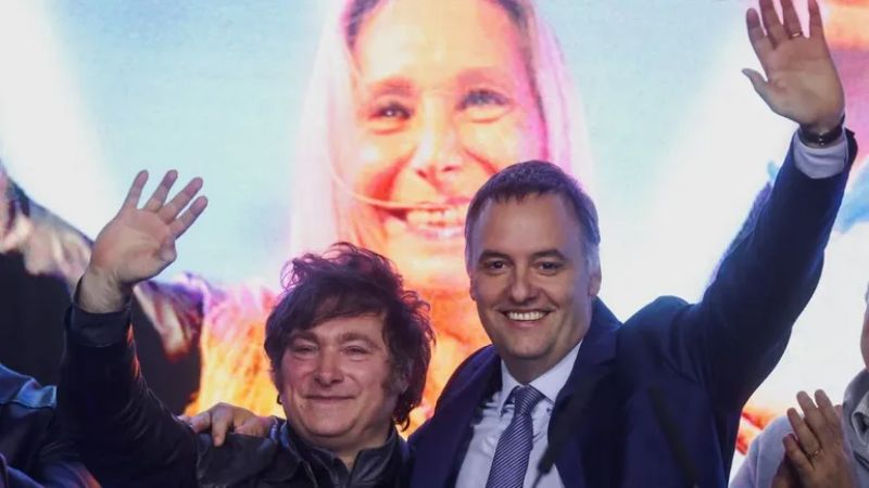 LLA se impuso al peronismo y duplicó los votos del PRO