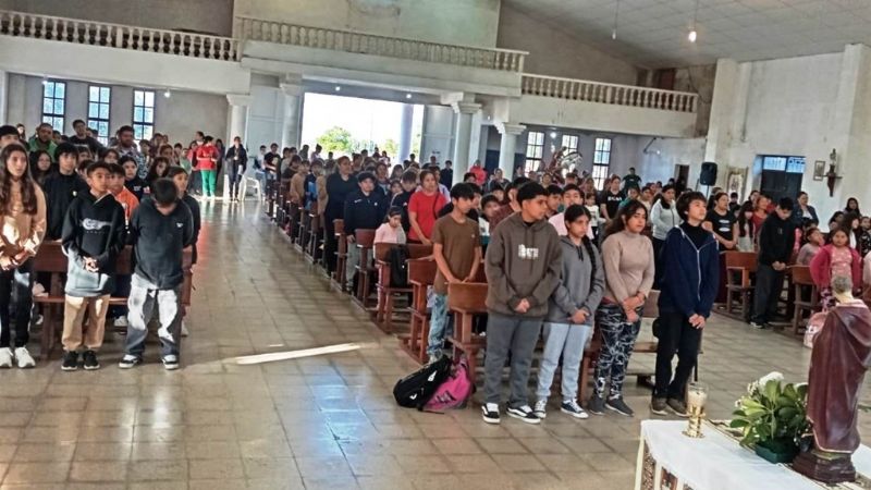 Campaña solidaria destinada a obtener mobiliario para la Catequesis