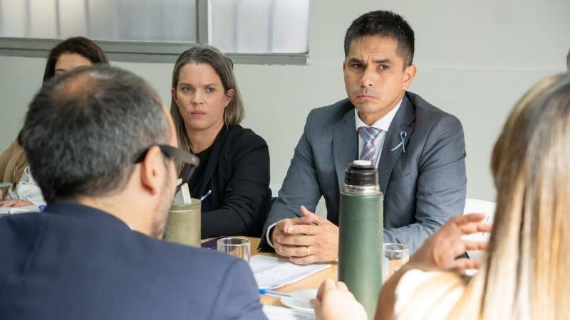 Senado y Colegio de Abogados pusieron la lupa sobre los decretos del Ejecutivo