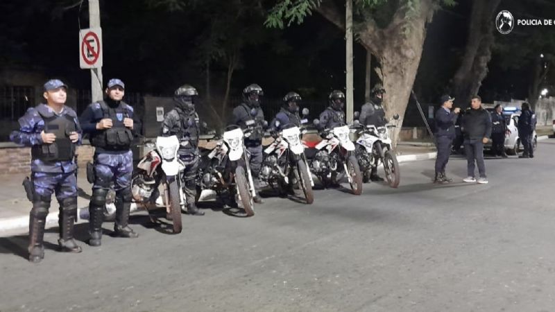 Redada policial en Fray Mamerto Esquiú