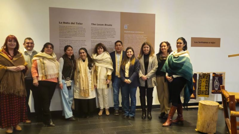 Se inauguró la muestra de la Ruta del Telar en Buenos Aires