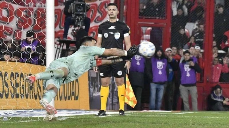 Huracán, primer finalista del Torneo Apertura