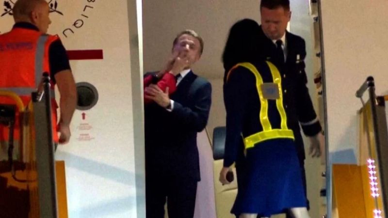 ¿Cachetazo de Brigitte a Emamnuel Macron?