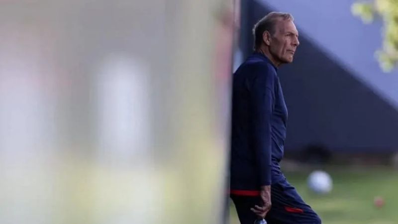San Lorenzo espera reunión clave por Russo