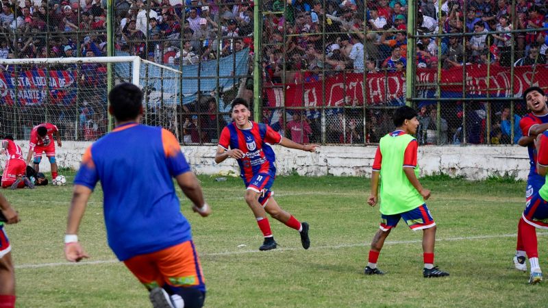 San Lorenzo de Alem ganó el clásico y “manda”