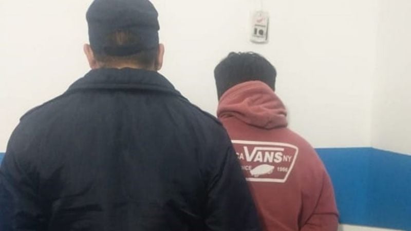 Un hombre acusado de agredir físicamente a su prima fue detenido