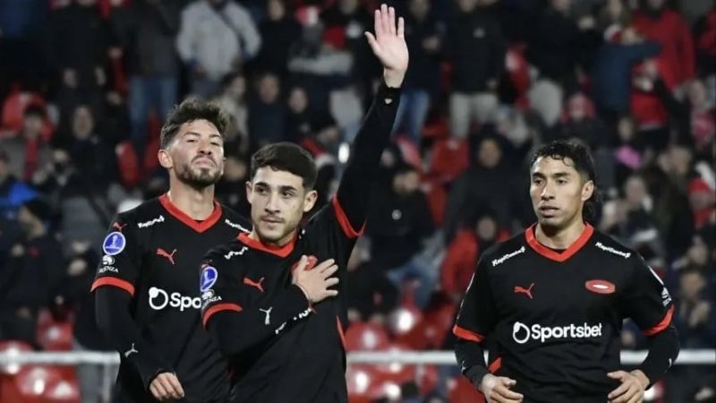 Independiente aplastó a Potosí y pasó a 8vos.