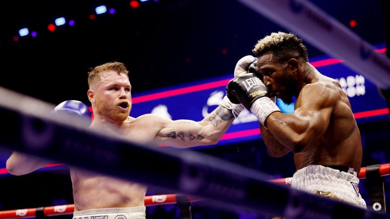 La leyenda continúa; Canelo unánime ante Scull