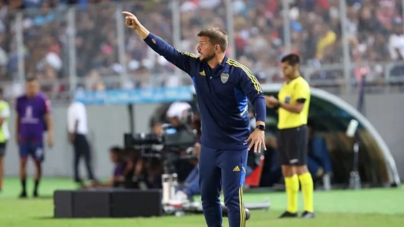 Primer equipo de Herrón en su nuevo interinato