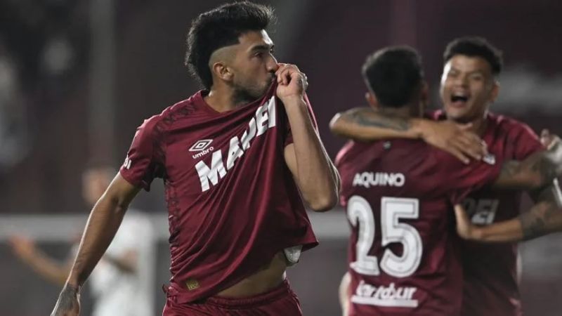 Lanús va ante Melgar, en Perú