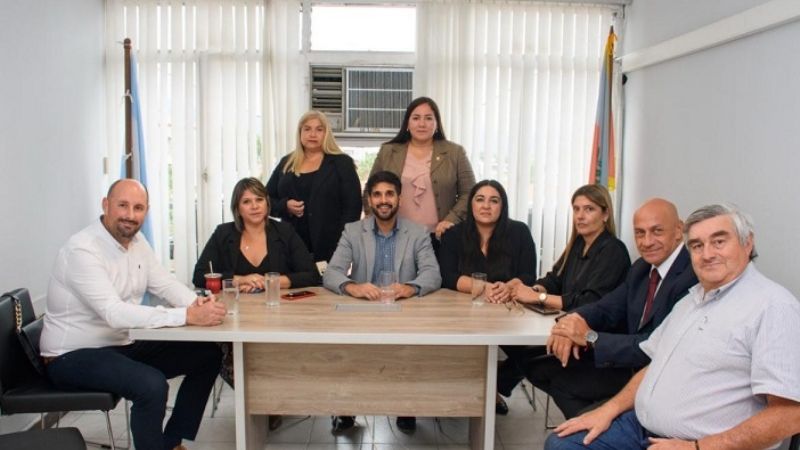 Radicales le exigen a Jalil que declare urgente la Emergencia Alimentaria