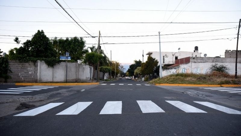 Lomas del Mirador, otro barrio asfaltado y 100% LED