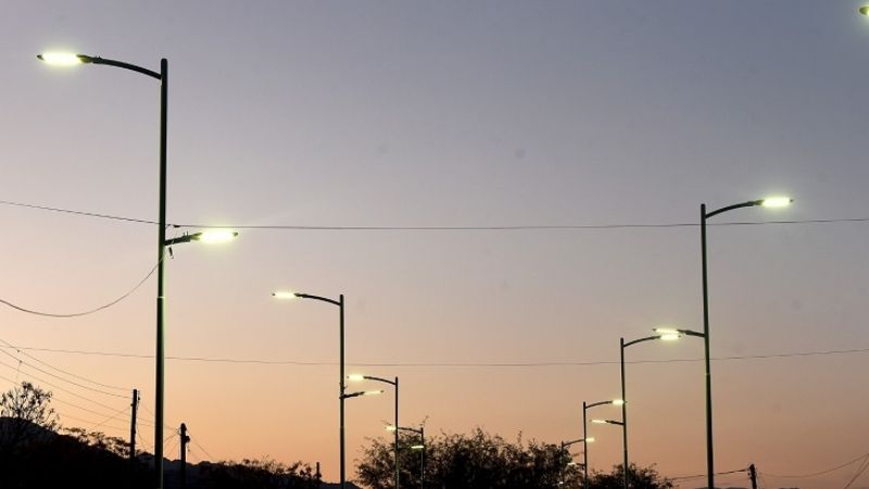 Lomas del Mirador, otro barrio asfaltado y 100% LED