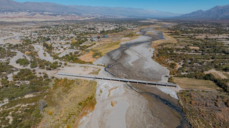 Conectando comunidades: el puente de Santa María tiene un avance del 50%