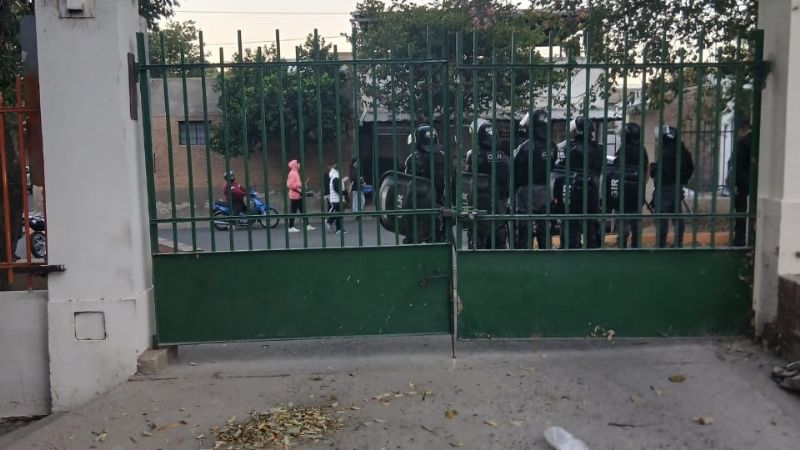 Familiares de un niño piden traslado al Garrahan