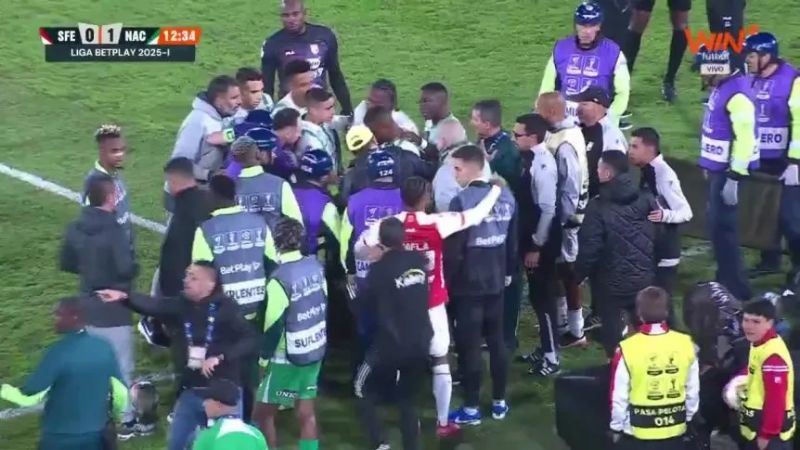 El colombiano Román se desplomó en pleno partido