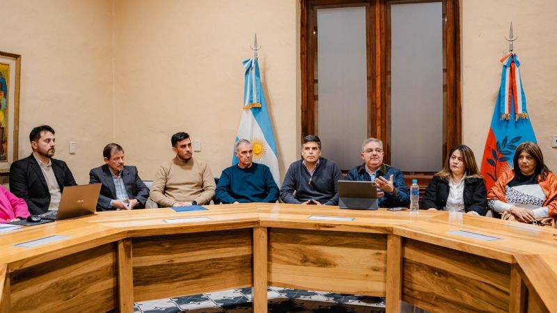 Gobierno y rectores de IES avanzan en cobertura de cargos docentes y mejoras de  infraestructura