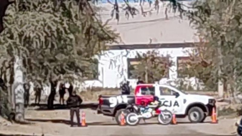 Investigan la muerte de una joven en Santa María y arrestan a su pareja