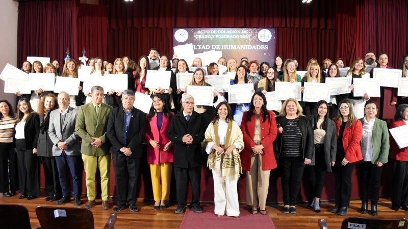 Humanidades entregó el título a sus 140 nuevos egresados