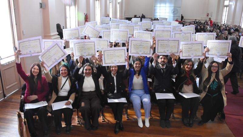 Humanidades entregó el título a sus 140 nuevos egresados