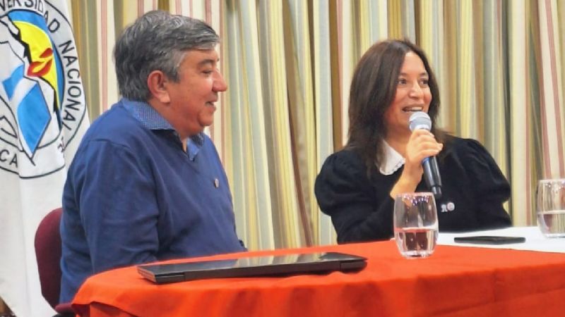 Lilia Exeni, reelecta decana de Humanidades