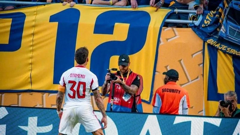 Festejo de Otamendi "para la gilada"