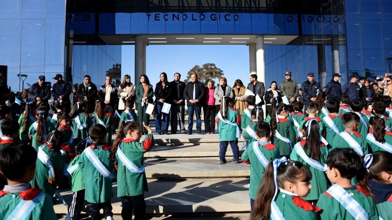 “Si, Prometo”: El Intendente tomó Juramento a casi 300 alumnos del SEM