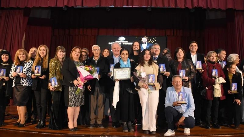 Catamarqueños reconocidos con el premio "Madre Teresa de Clacuta"