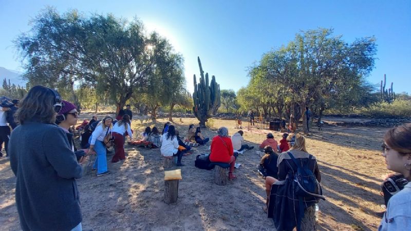 Historia, identidad y música motivaron a visitar el Pueblo Perdido de la Quebrada