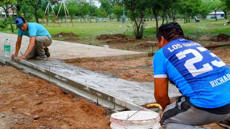 Se avanza con la remodelación de la Plaza Cerezo en Alijilán