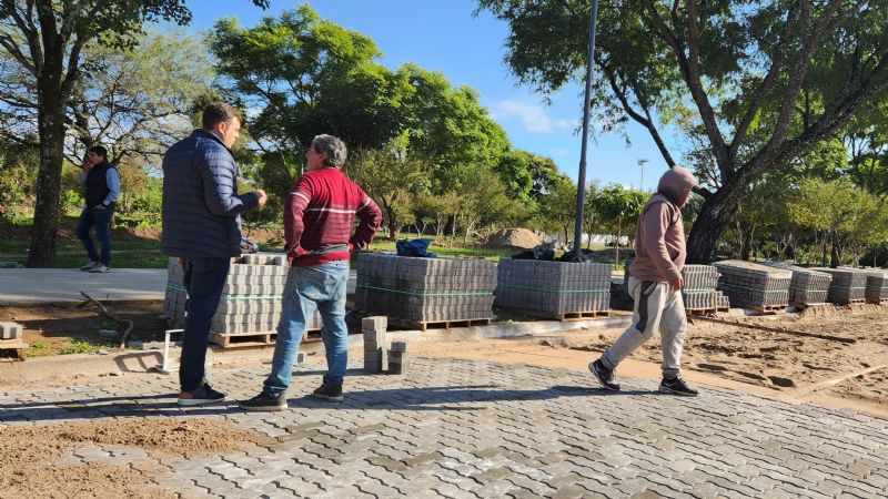 Se avanza con la remodelación de la Plaza Cerezo en Alijilán