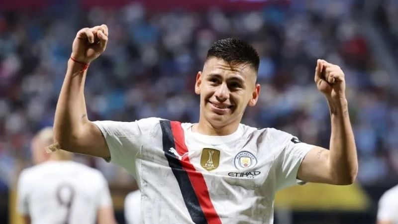 Golazo del “Diablito” para el City