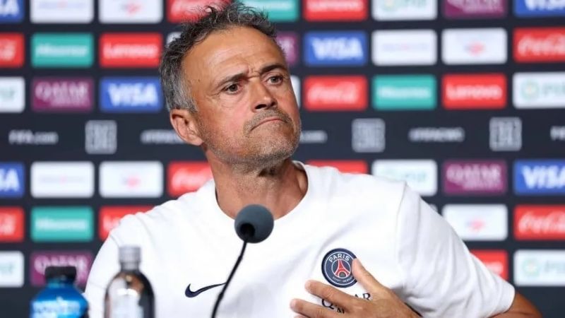 Luis Enrique se quejó por las canchas