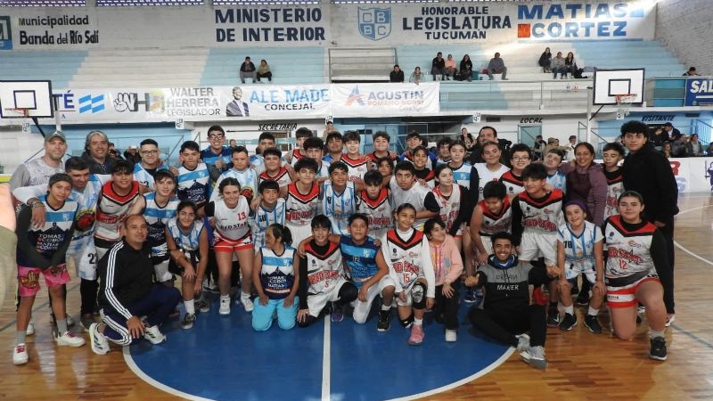 Red Star venció a Ateneo y manda en el Anual