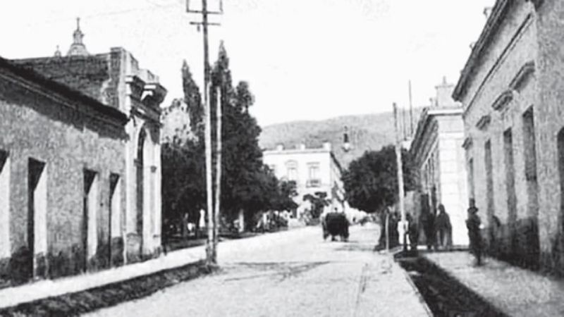 Nueva edición de “Pasos con Historia”: La calle República, la calle brava
