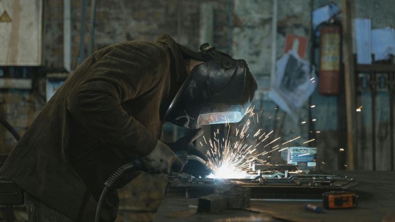 Industria en crisis: gremios denuncian 130.000 puestos de trabajo perdidos