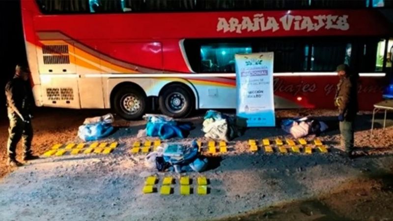 Secuestran más de 45 kilos de cocaína y detienen a cuatro bolivianos