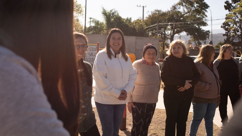 Entrega de materiales en La Antena y Pozo El Mistol