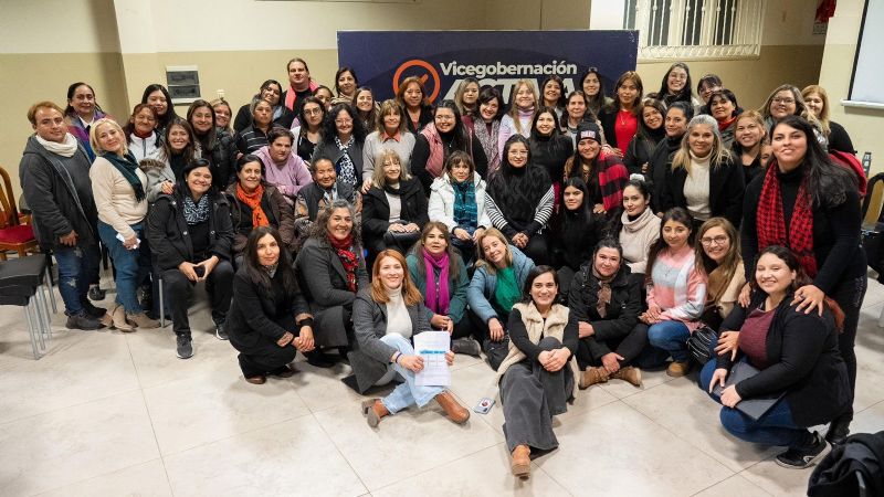 "El Poder de las Mariposas Bis" trabajó sobre liderazgos en la política