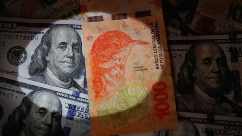 “No apuesten a que una devaluación los va a salvar”