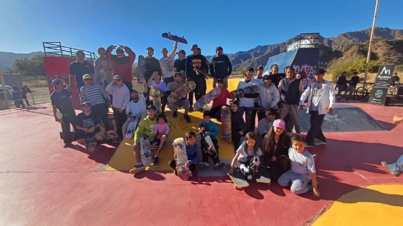 Jóvenes de Belén celebraron el Día Mundial del Skateboard