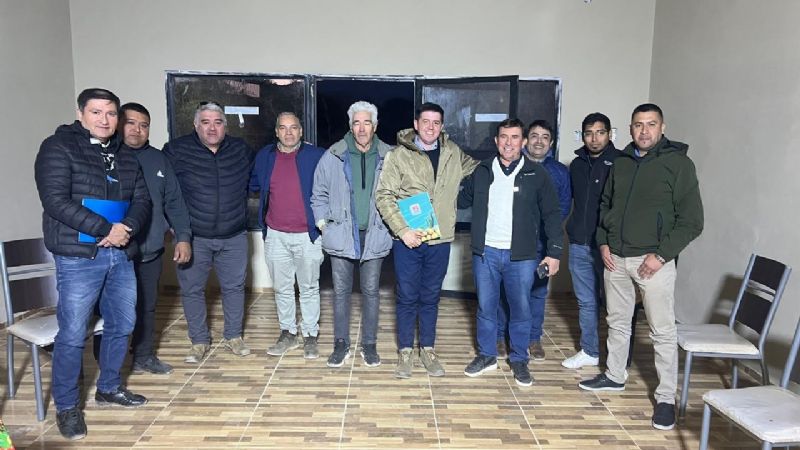 Zeballos trabaja en fortalecer el diálogo con productores de Tinogasta