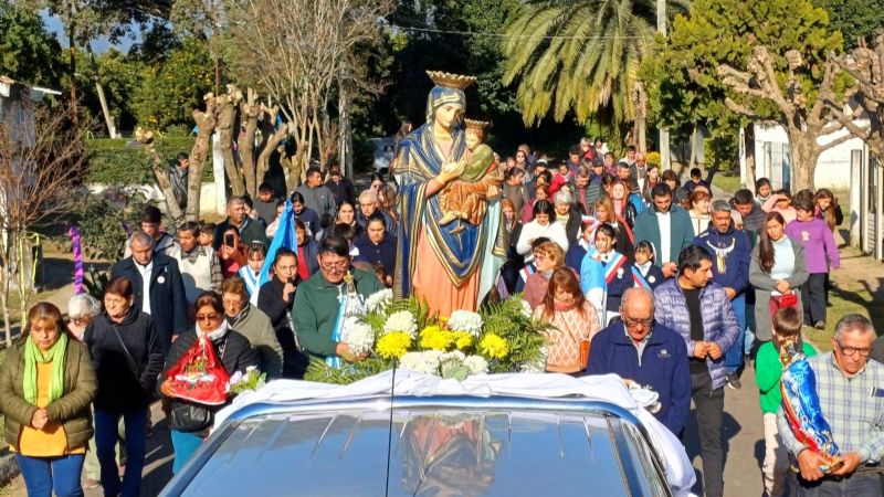 Alijilán se unió en una emotiva muestra de fe en honor a su patrona