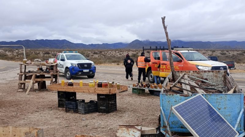 Defensa Civil asistió a las personas varadas en La Cébila