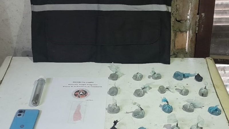 En La Paz policías secuestraron droga y detuvieron a un joven