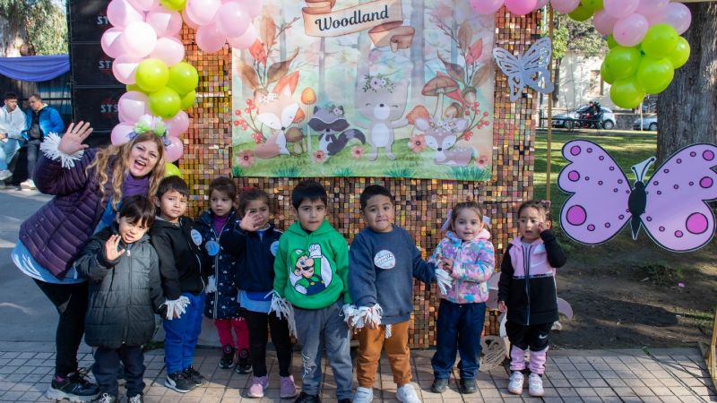 Educación celebró el Día de los Jardines y de las Maestras Jardineras con una jornada recreativa multitudinaria