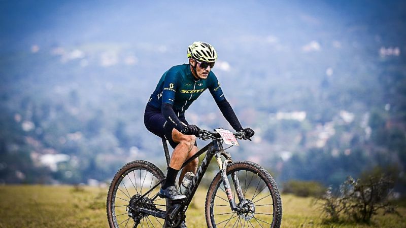 El búfalo catamarqueño se impuso en el desafío de las nubes