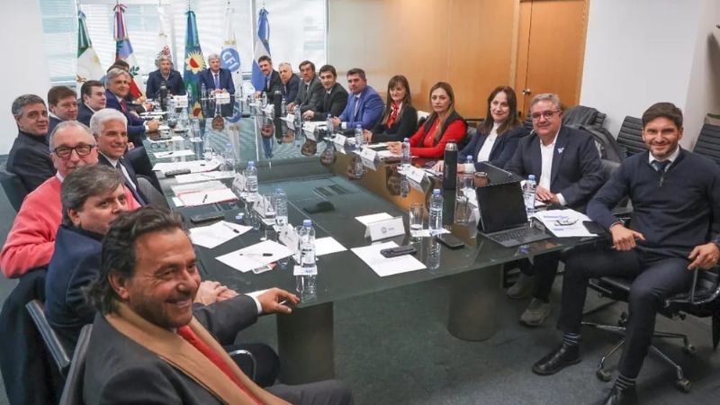 Ministros de Economía provinciales se reúnen con funcionarios nacionales